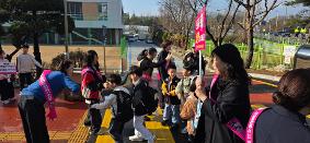 까치울초 ‘학부모회 하이파이브 데이’활동 